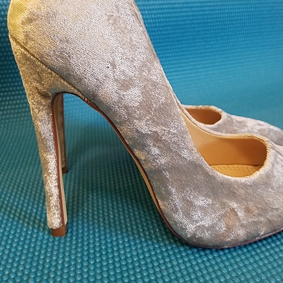 Velvet Purply Gray Stilettos - Picture 5 of 10